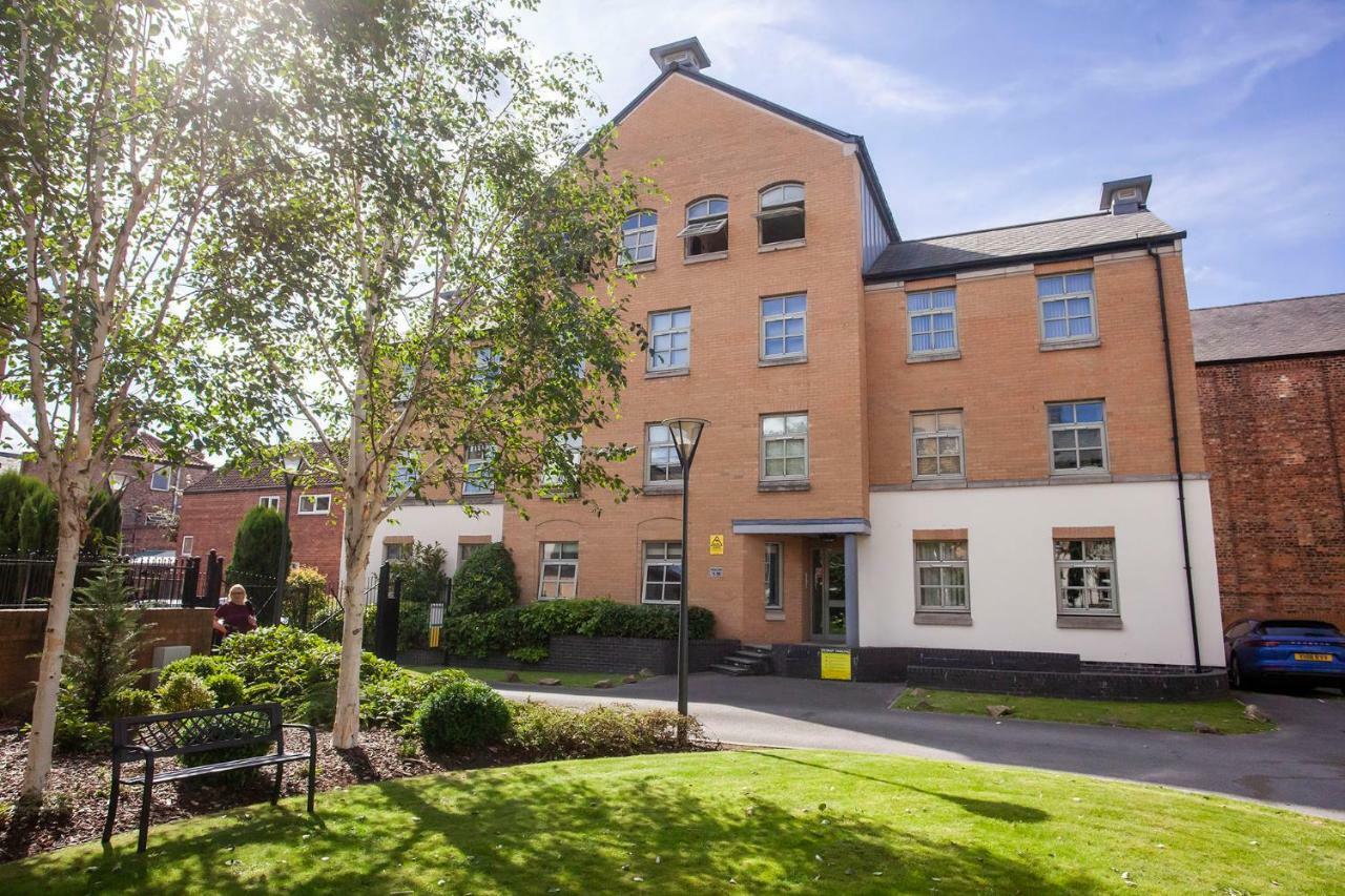 7 Gibson House - Chic City Centre Apartment With Parking - York, York
